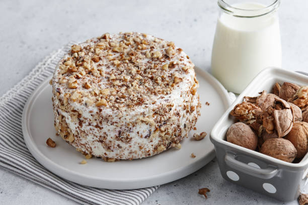 date-and-coconut-cake